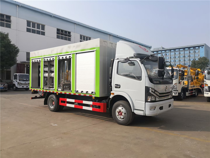 東風(fēng)天錦清洗吸污車可液壓控制帶自動回位功能，效率高、用途廣泛