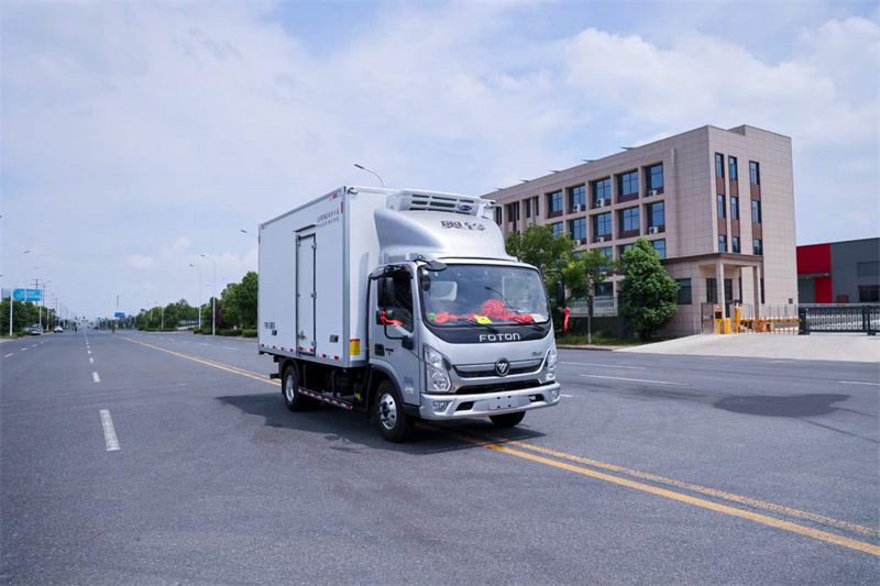 藍牌國六奧鈴速運冷藏車現(xiàn)車