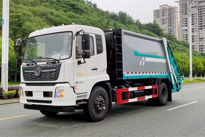 程力牌CL5185ZYS6GX型壓縮式垃圾車