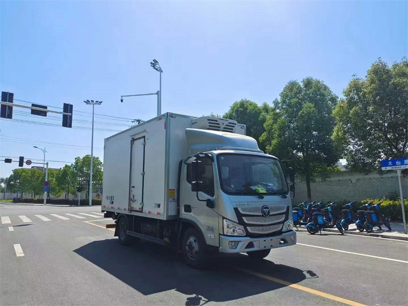 福田歐馬可4.2米冷藏車